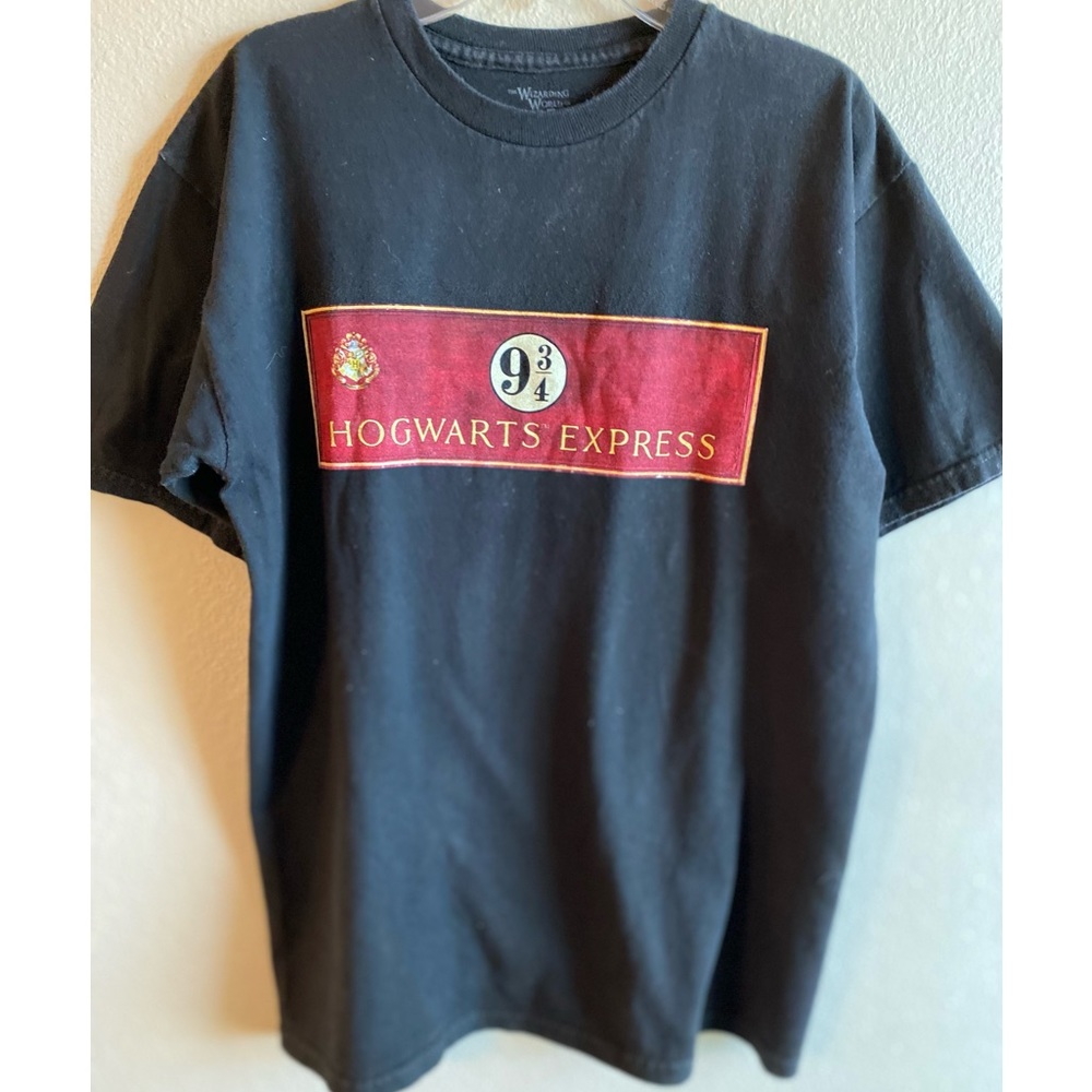 EUC Unisex Harry Potter Wizard Hogwarts Express Black Red Short Sleeve T-Shirt M